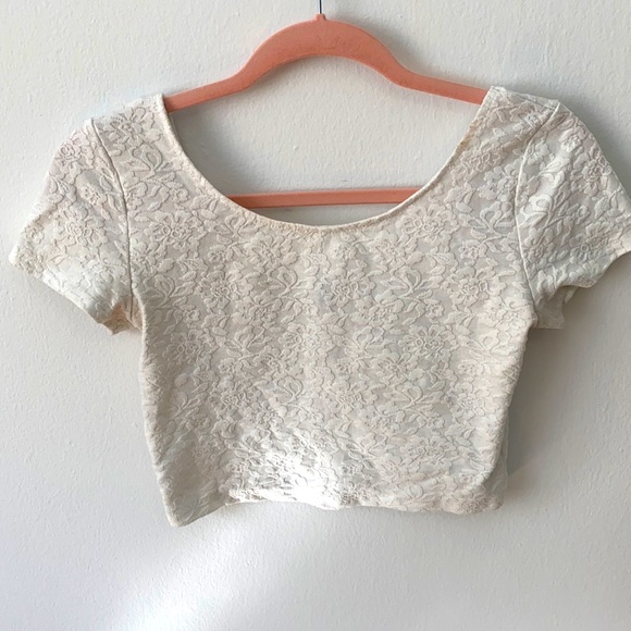 White crop top - Picture 1 of 2